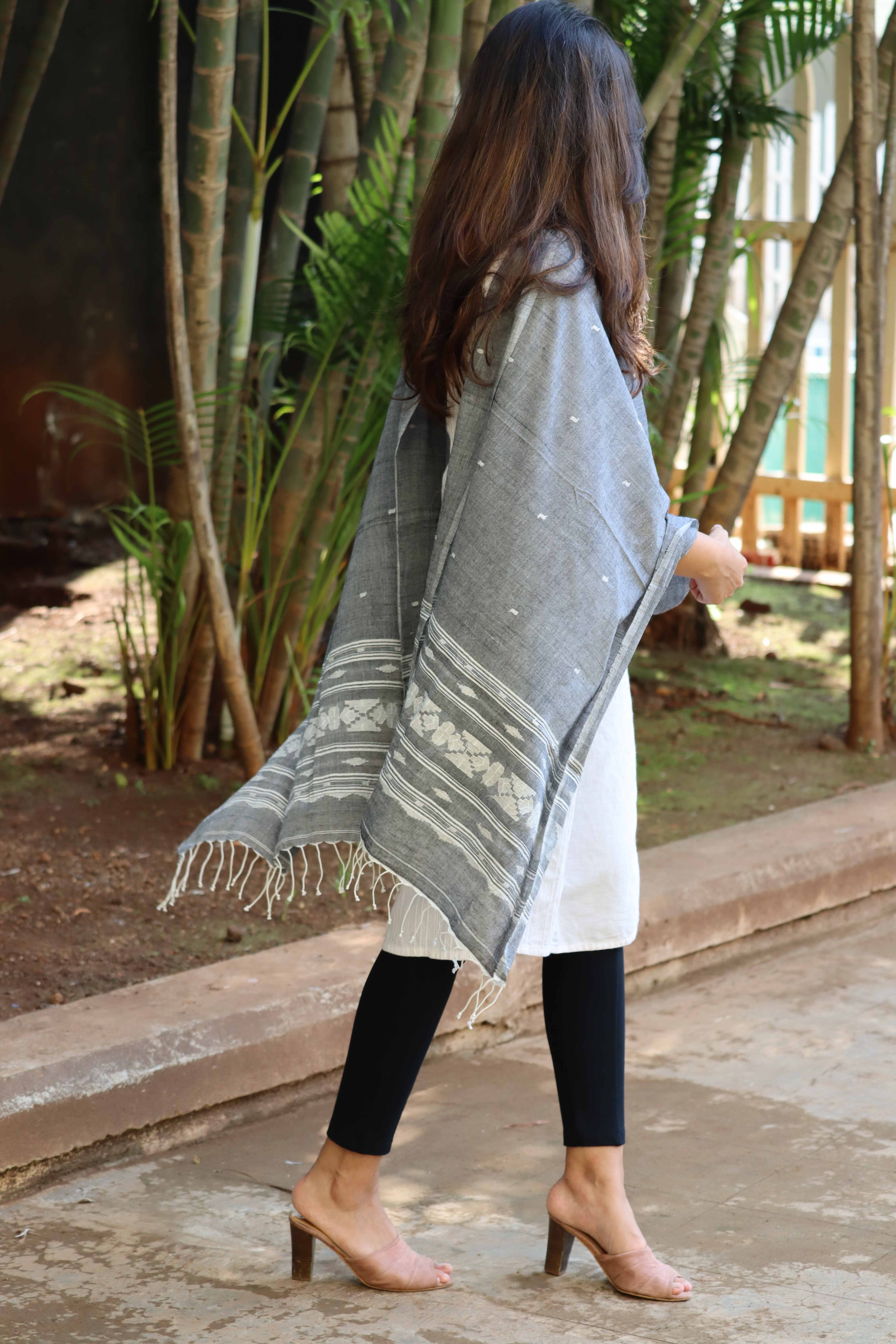 Handloom Jamdani stole