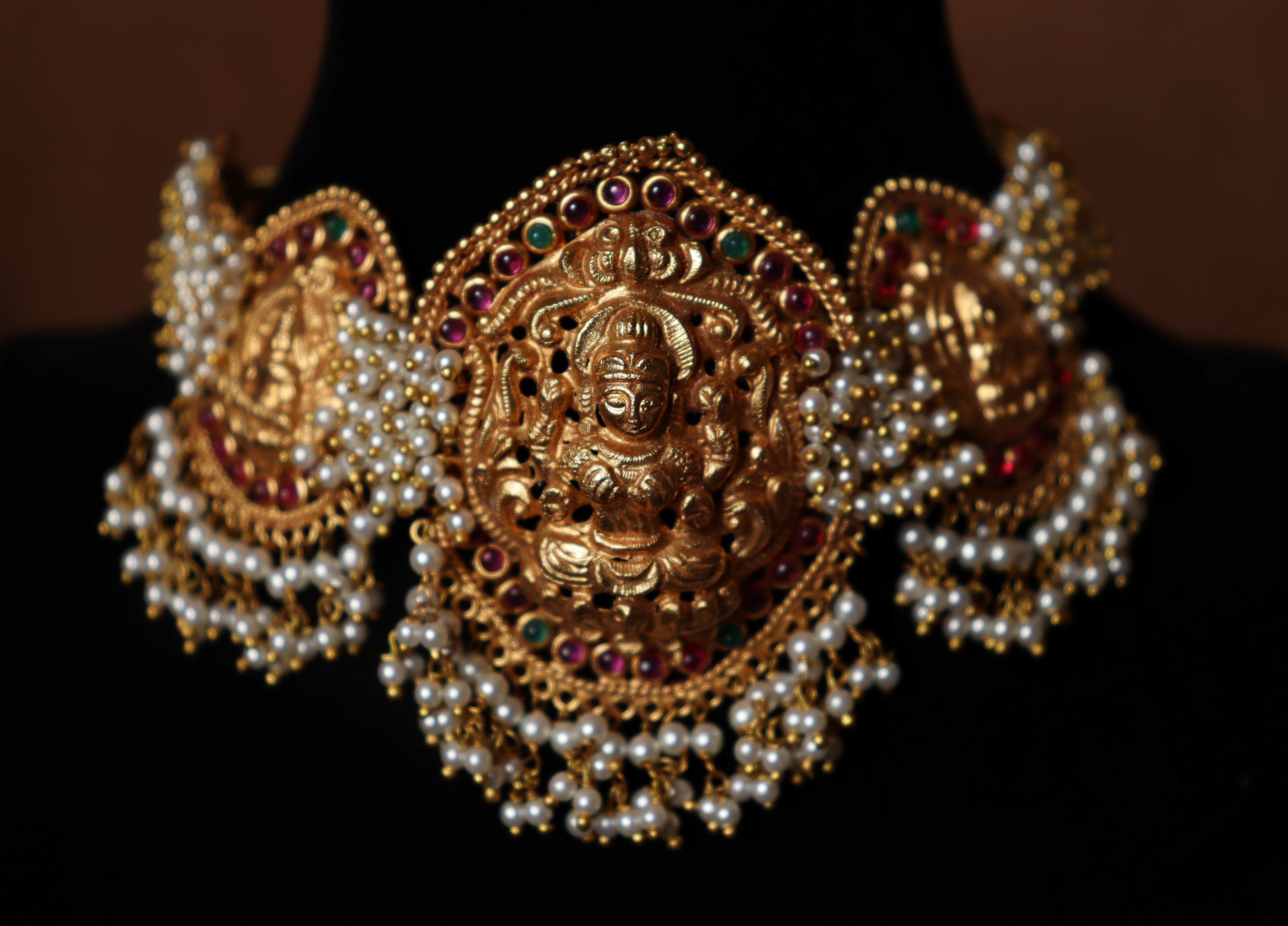 Laxmi Moti Choker